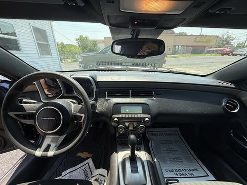 Used 2010 Chevrolet Camaro LS RWD image 10