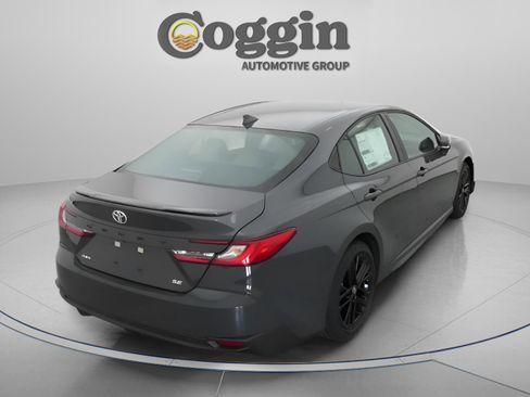 New 2026 Toyota Camry SE FWD image 15