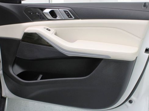 Used 2020 BMW X5 sDrive40i w/ Luxury Seating Package RWD image 49