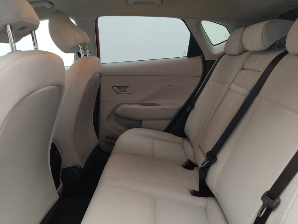 Used 2025 Hyundai Kona SEL FWD image 18
