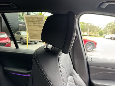 Used 2026 BMW X5 M60i image 21