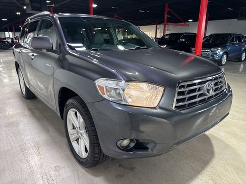 Used 2010 Toyota Highlander Limited AWD/4WD image 8