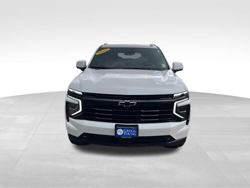 Used 2025 Chevrolet Suburban RST w/ Comfort Package AWD/4WD image 10