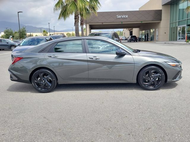 New 2026 Hyundai Elantra Sport FWD image 27