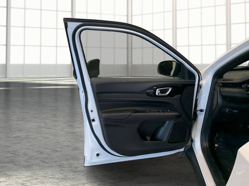 New 2026 Jeep Compass Latitude AWD/4WD image 18