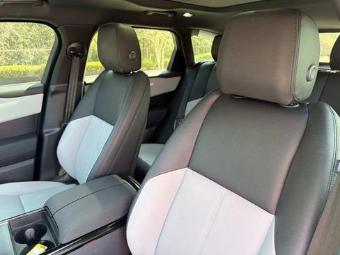 Used 2026 Land Rover Range Rover Velar Dynamic SE image 12