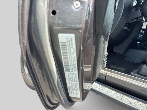 Used 2016 Jeep Wrangler Sahara w/ Connectivity Group AWD/4WD image 25