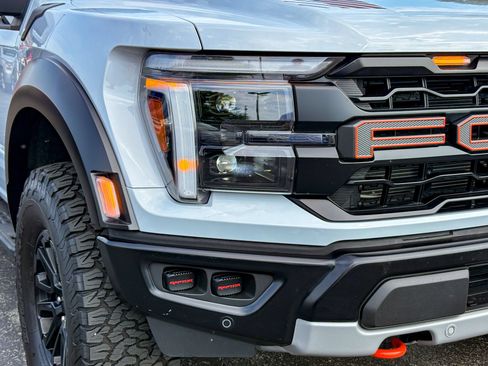 Used 2025 Ford F150 Raptor AWD/4WD image 3