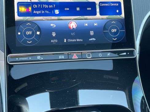 Certified 2025 Mercedes-Benz GLC 300 image 34