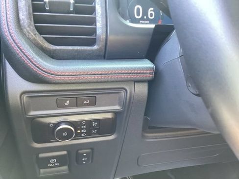 Used 2023 Ford Expedition Limited AWD/4WD image 36