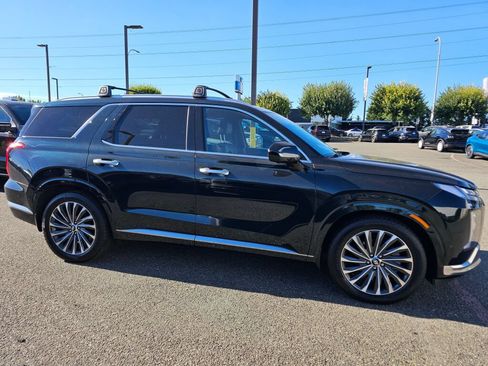 Used 2023 Hyundai Palisade Calligraphy AWD/4WD image 4