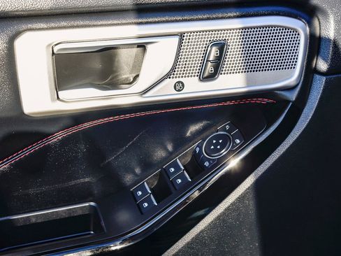 Used 2022 Ford Explorer ST-Line w/ Class IV Trailer Tow Package image 28