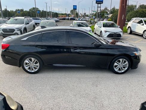 Used 2019 Honda Accord LX image 6