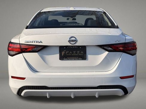 Used 2022 Nissan Sentra SV image 4