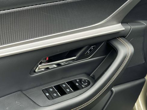 Certified 2025 MAZDA CX-70 Plug-In Hybrid w/ Premium Plus image 17