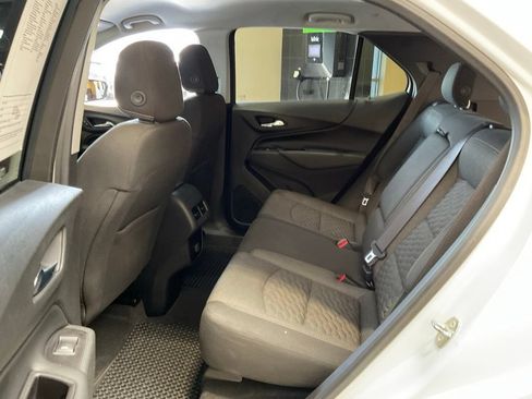 Used 2018 Chevrolet Equinox LT FWD image 21