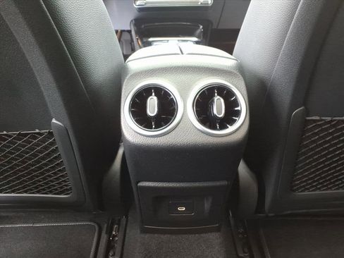 Certified 2025 Mercedes-Benz CLA 250 4MATIC image 28