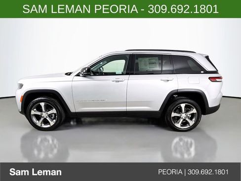 New 2026 Jeep Grand Cherokee Limited AWD/4WD image 4