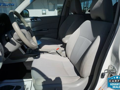 Used 2012 Subaru Forester 2.5X Premium w/ All-Weather Pkg AWD/4WD image 25