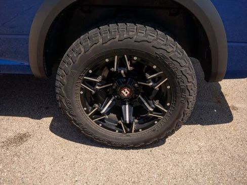 Used 2019 RAM 1500 Warlock AWD/4WD image 11