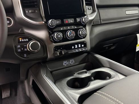 New 2026 RAM 1500 4x4 Crew Cab image 16