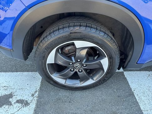 Used 2018 Honda HR-V EX image 11