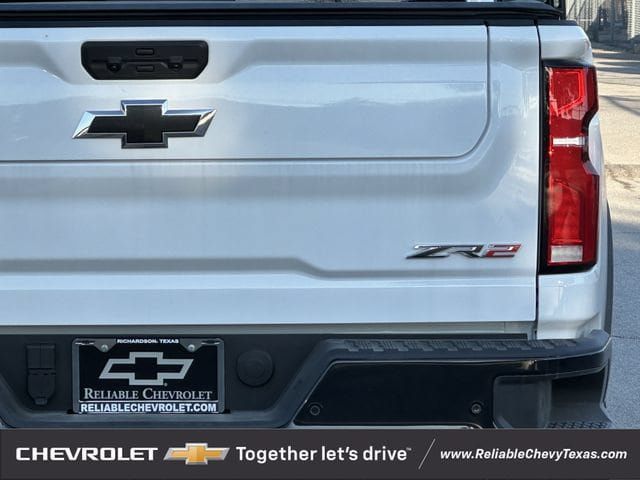 Used 2026 Chevrolet Silverado 2500 ZR2 AWD/4WD image 7