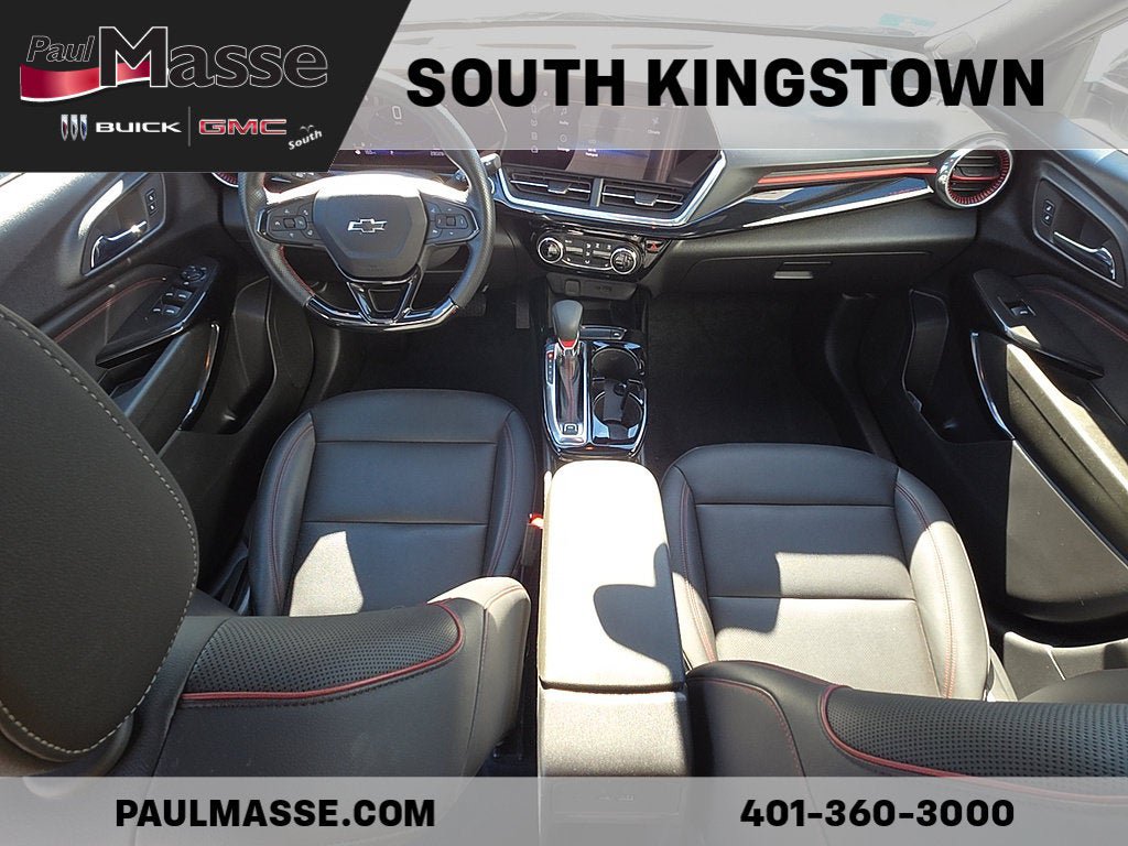 Used 2024 Chevrolet Trax RS w/ Sunroof Package FWD image 21
