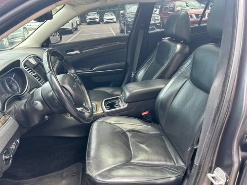 Used 2015 Chrysler 300 C RWD image 23