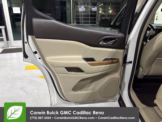 Used 2017 GMC Acadia Denali w/ Technology Package AWD/4WD image 31
