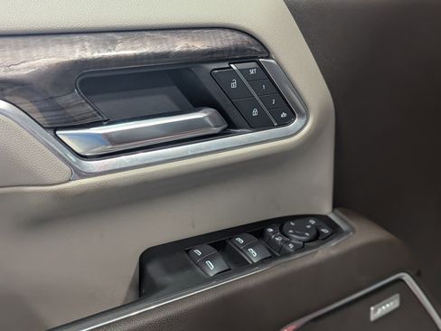 Used 2025 Chevrolet Silverado 3500 LTZ w/ LTZ Plus Package image 11