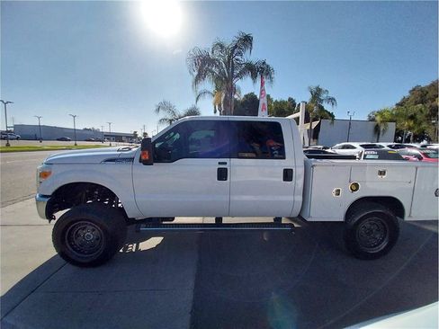Used 2016 Ford F250 XLT AWD/4WD image 9