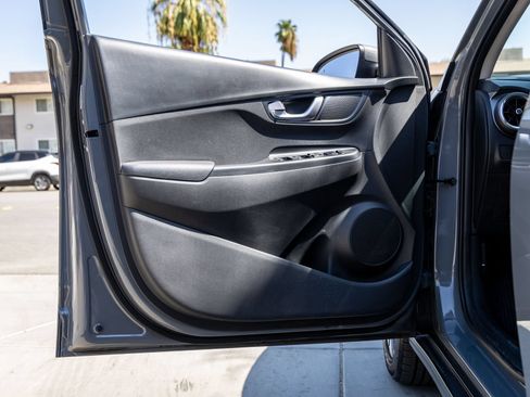 Used 2023 Hyundai Kona SEL FWD image 12