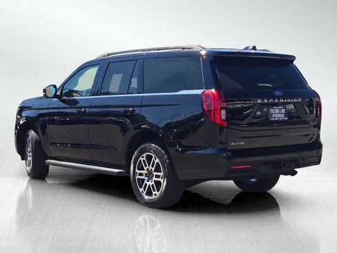 Certified 2025 Ford Expedition Active AWD/4WD image 6