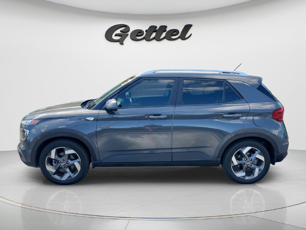 Certified 2023 Hyundai Venue SEL FWD image 8
