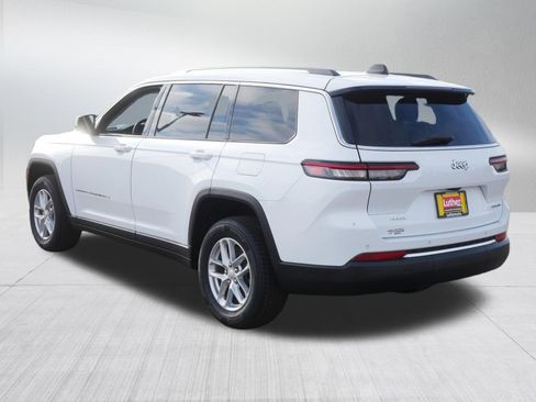 Used 2023 Jeep Grand Cherokee L Laredo w/ Luxury Tech Group I AWD/4WD image 5