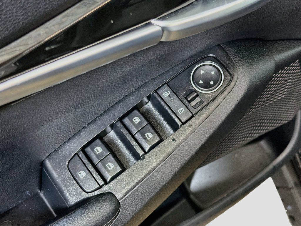 Used 2024 Kia Seltos S AWD/4WD image 19