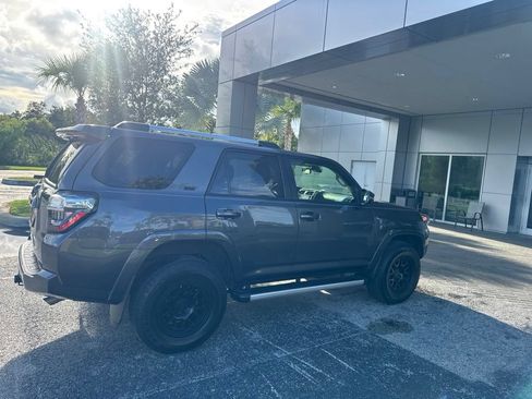 Certified 2023 Toyota 4Runner SR5 Premium w/ Moonroof Package AWD/4WD image 3
