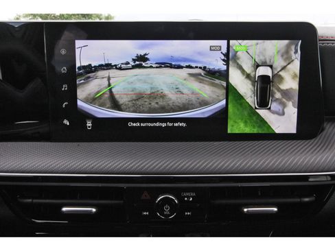 Certified 2025 Nissan Kicks SR FWD image 25