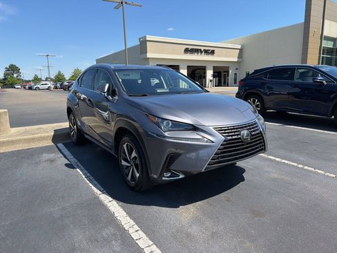 Used 2018 Lexus NX 300 FWD w/ Premium Package image 6
