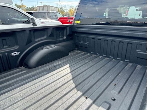 Used 2019 Ford F150 XLT image 7