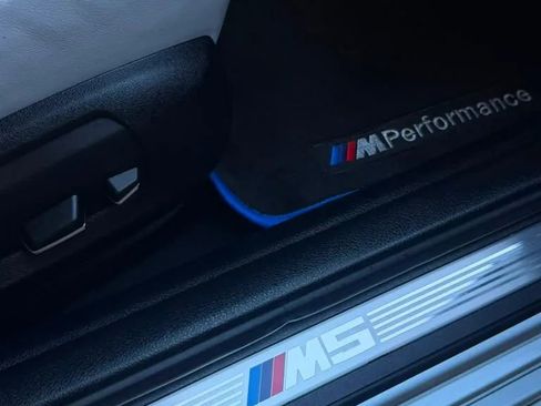 Used 2014 BMW M5 RWD image 19