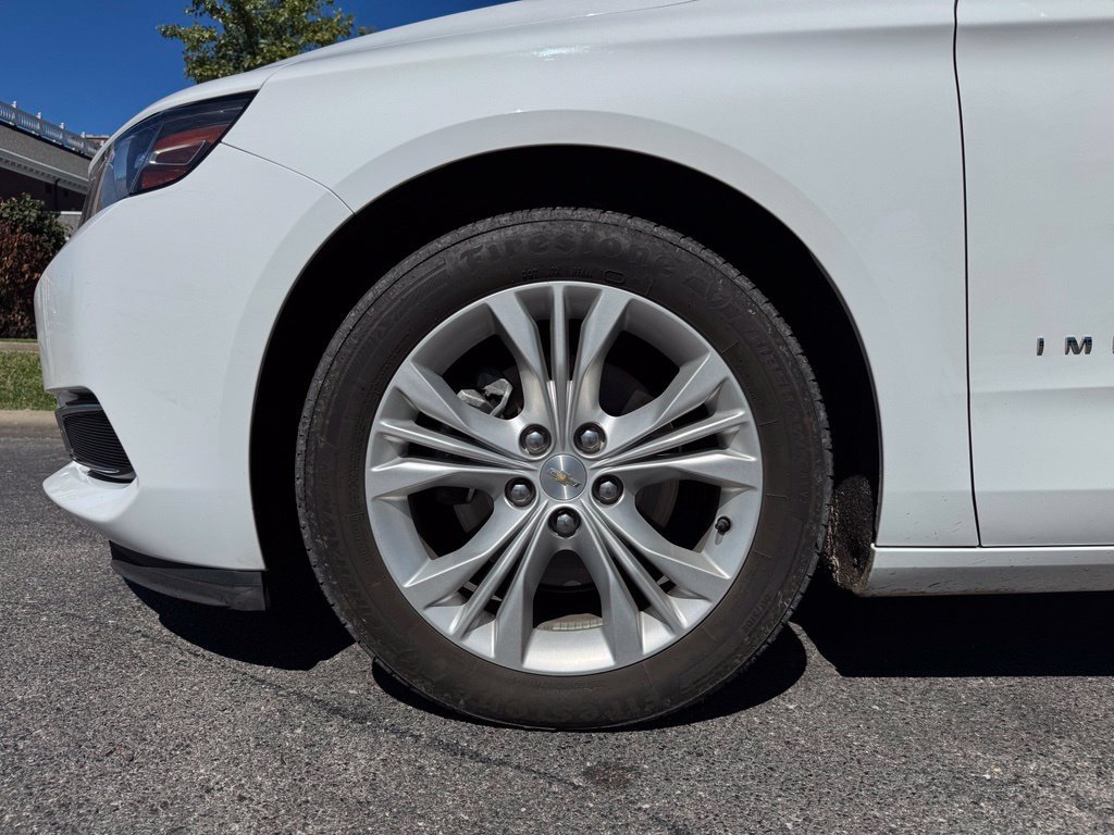 Used 2015 Chevrolet Impala LT w/ Convenience Package FWD image 7