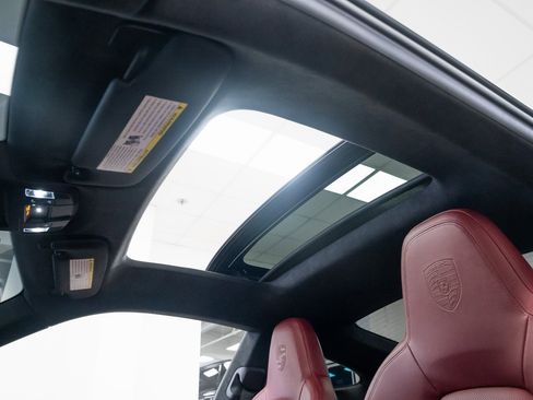 Used 2022 Porsche 911 Turbo S image 21