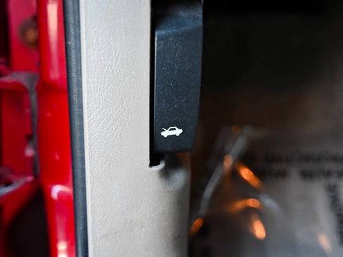 Used 2001 Chevrolet Silverado 3500 LT image 76