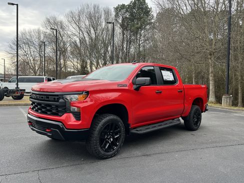 Used 2026 Chevrolet Silverado 1500 Custom Trail Boss w/ LPO, Dark Essentials Package image 5