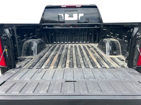 Used 2025 Chevrolet Silverado 1500 LT w/ Convenience Package II image 19