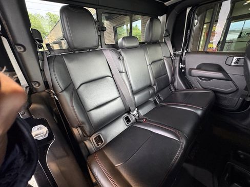Used 2020 Jeep Gladiator Rubicon AWD/4WD image 28