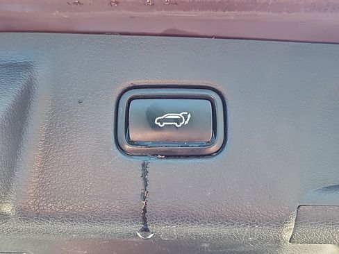 Used 2022 Hyundai Palisade SEL w/ 8P Bench Seat Package AWD/4WD image 16