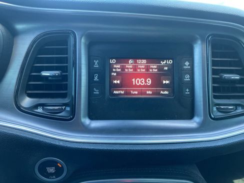 Used 2017 Dodge Challenger SXT RWD image 14